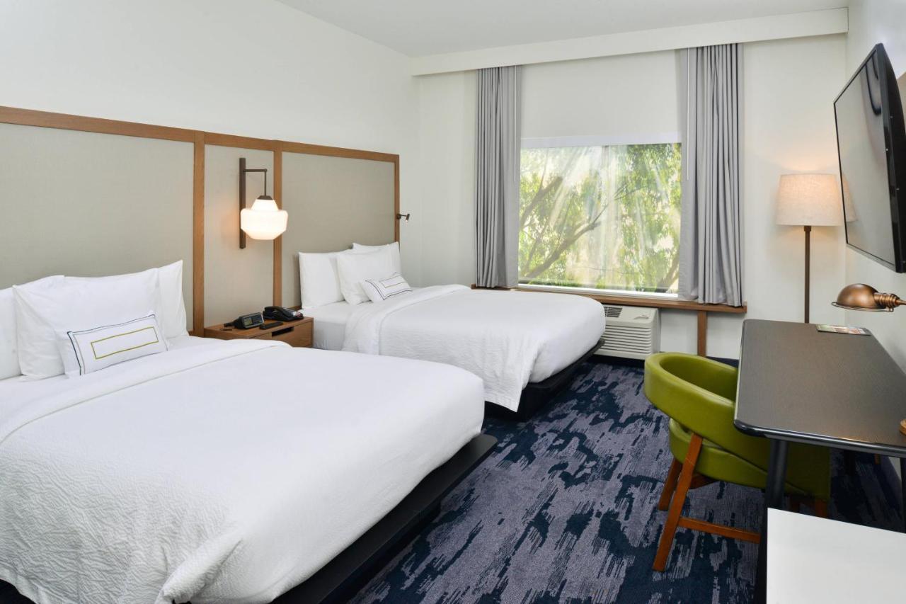 Fairfield Inn & Suites By Marriott Charlotte University Research Park المظهر الخارجي الصورة