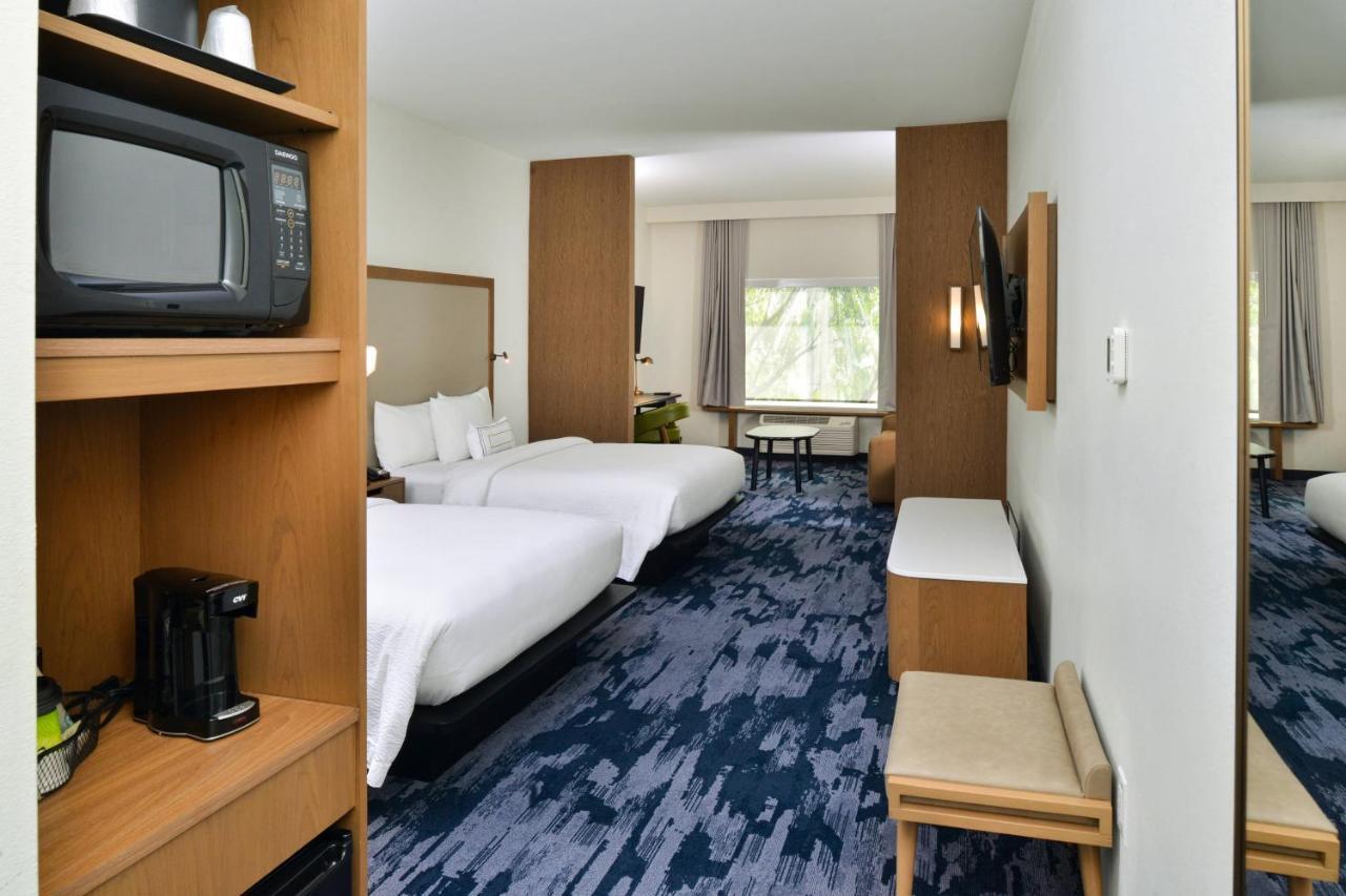 Fairfield Inn & Suites By Marriott Charlotte University Research Park المظهر الخارجي الصورة